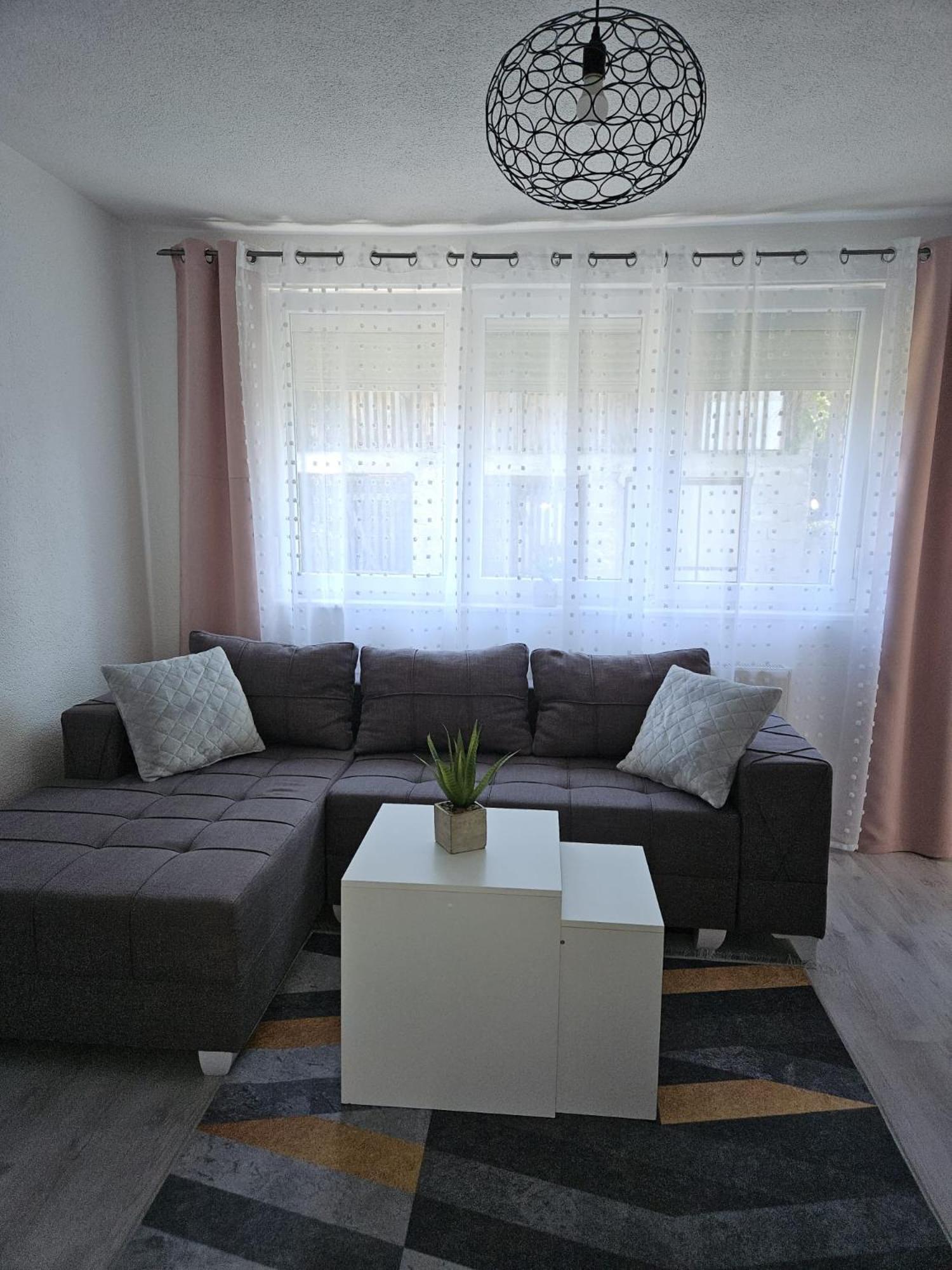 Apartman Aladin Біхач Екстер'єр фото